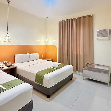 Travelbee Capitol Inn سيبو المظهر الخارجي الصورة
