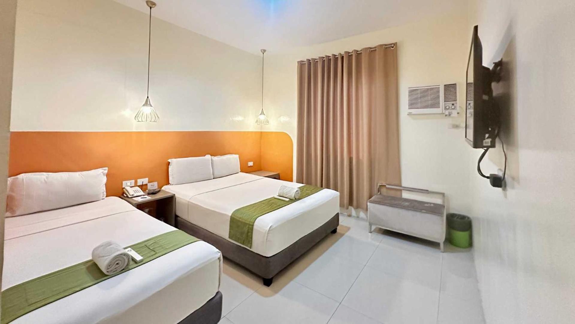 Travelbee Capitol Inn سيبو المظهر الخارجي الصورة