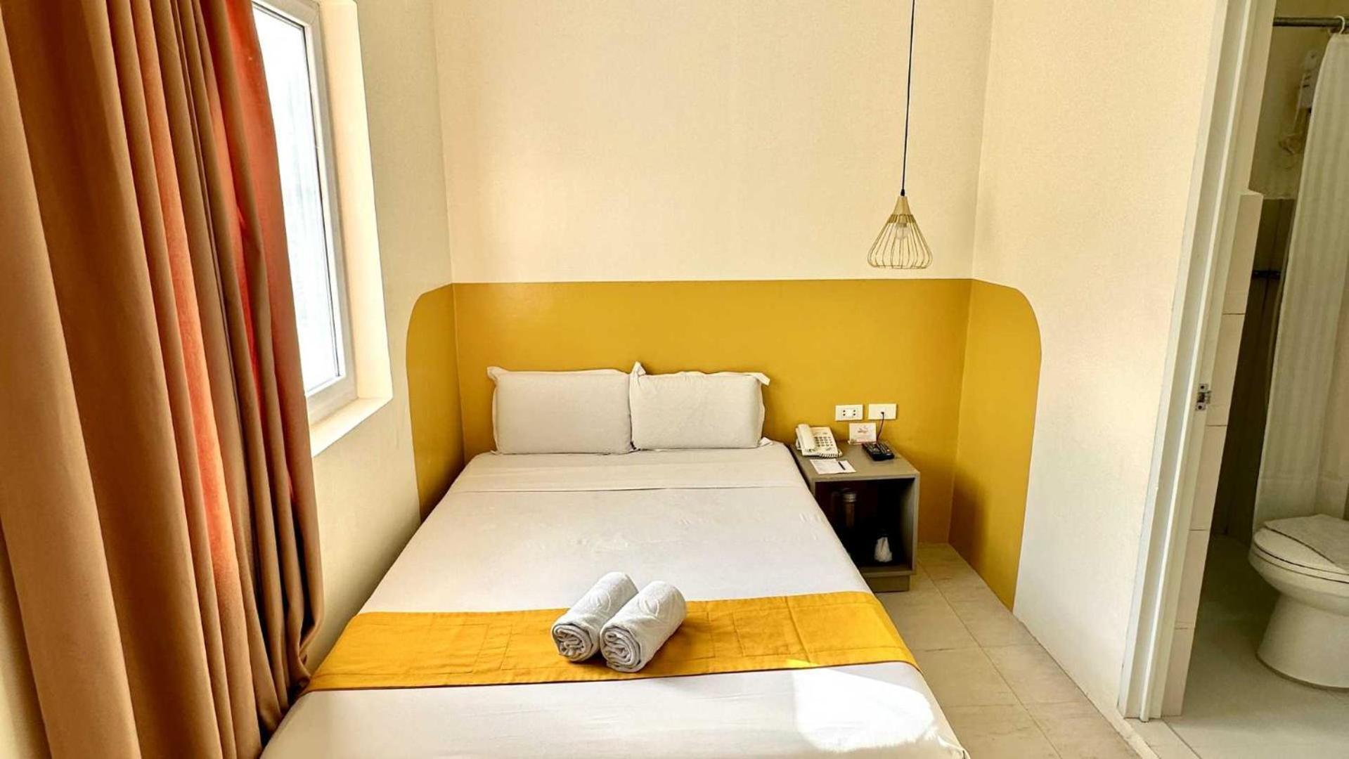 Travelbee Capitol Inn سيبو المظهر الخارجي الصورة