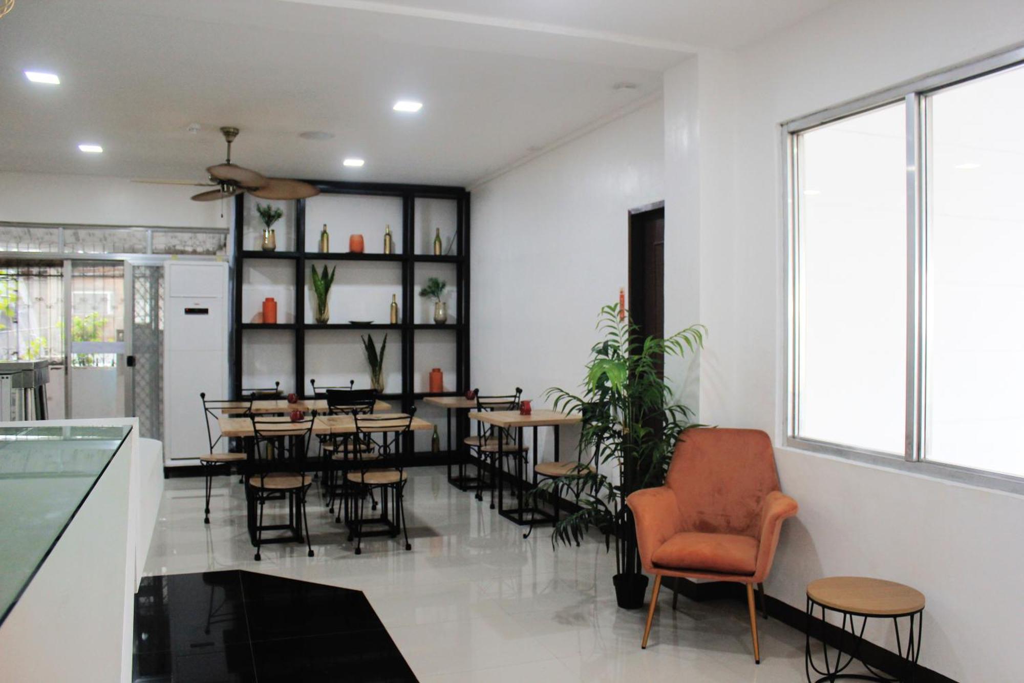 Travelbee Capitol Inn سيبو المظهر الخارجي الصورة